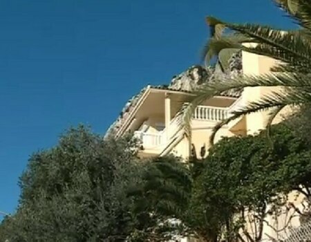 Bilocale con terrazza e giardino, vista panoramica sul mare e sul principato di Monaco