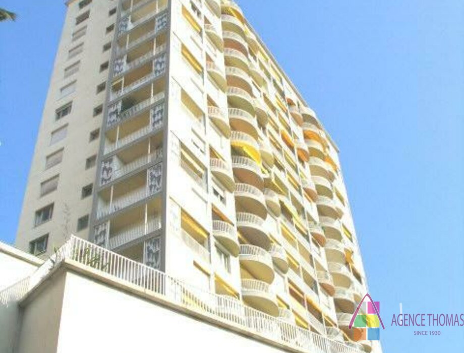 2 LOCALI PLACE DES MOULINS