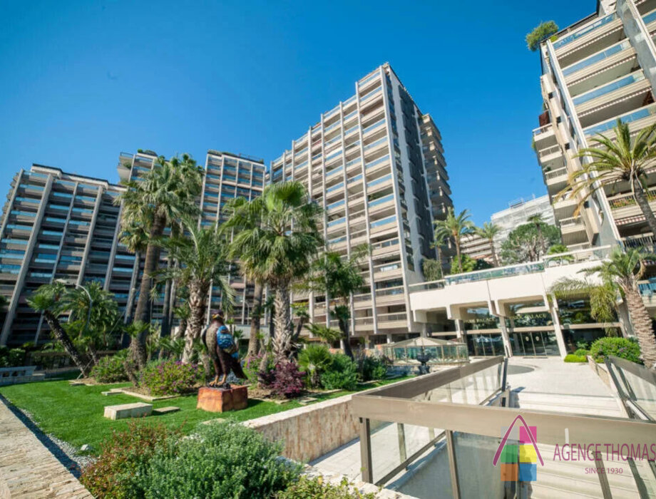 IN VENDITA – LE PARK PALACE - SPAZIOSO APPARTAMENTO CON 2 STANZE DA RISTRUTTURARE