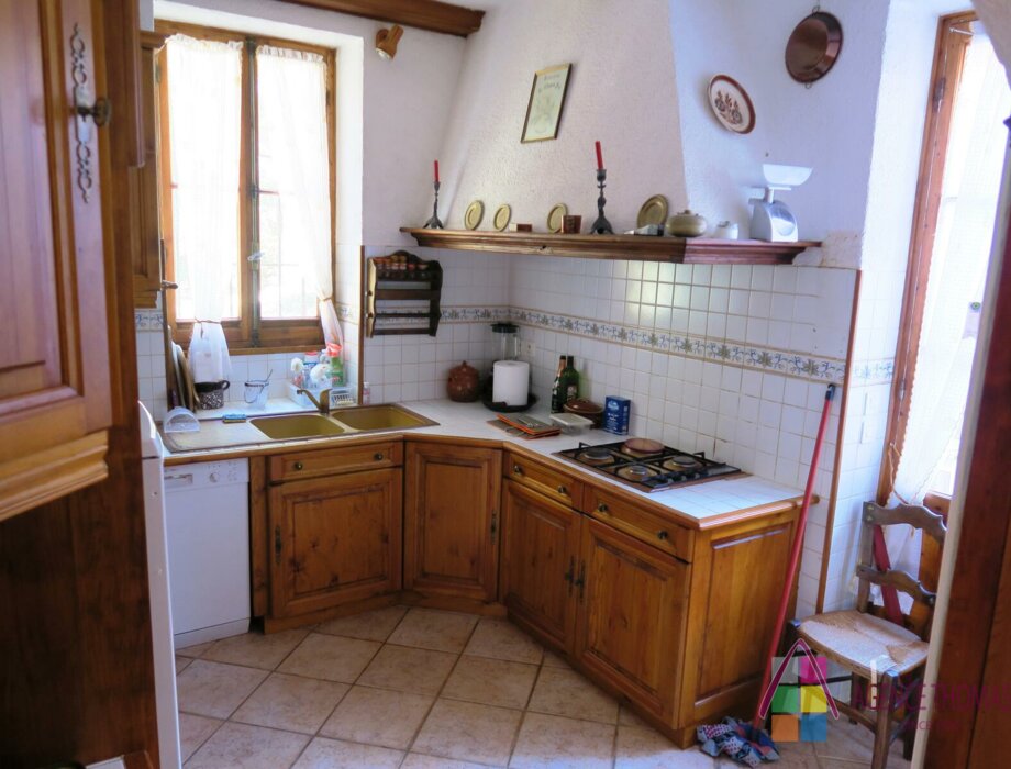 Casa di famiglia con terreno e vista panoramica - Opportunità unica