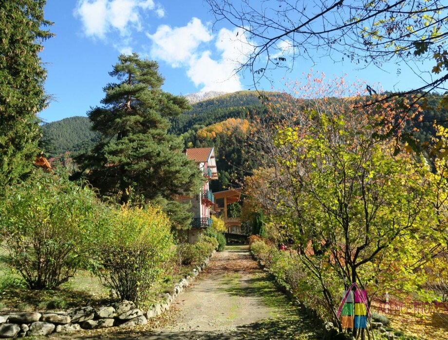Casa di famiglia con terreno e vista panoramica - Opportunità unica