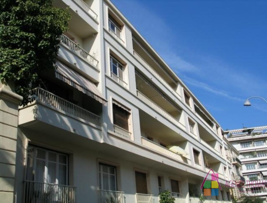 2 locali vicino al centro