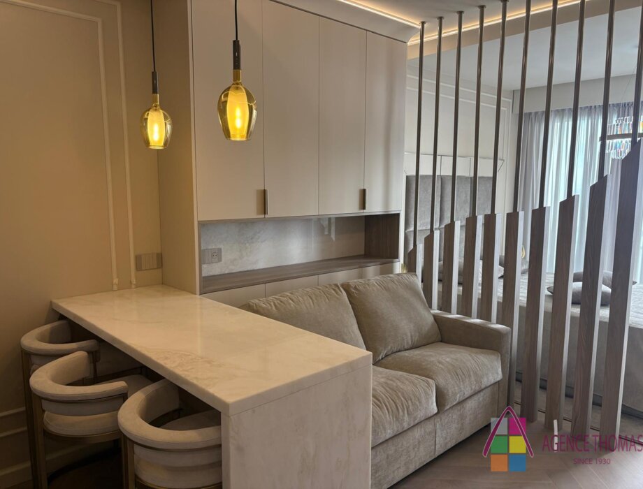 Elegante monolocale chiavi in mano con balcone e vista sul mare